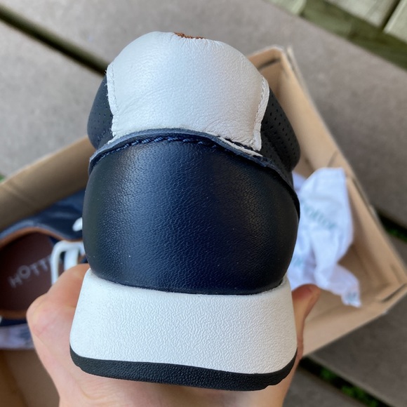 Navy sneakers - hotter - Picture 3 of 8